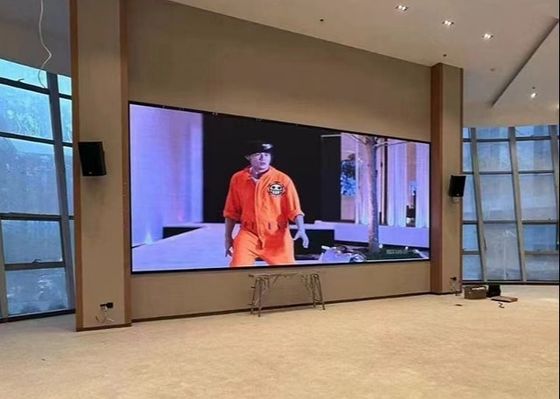 سعر جيد تأجير مساحة صغيرة P2.5 P3 Ultra HD داخلية Full Color LED Display RGB LED الانترنت