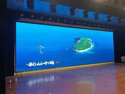 سعر جيد شاشة LED داخلية كاملة الألوان توفر معدلات تحديث عالية تبلغ 3840 هرتز لعرض فيديو خالٍ من الوميض وسلس الانترنت