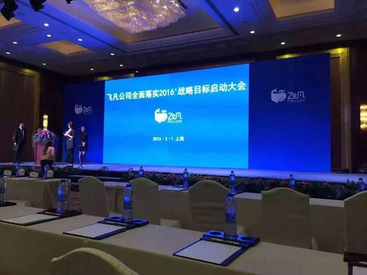 سعر جيد شاشة LED داخلية كاملة الألوان p3.9 مع معدل تحديث عالي للربط السلس وزاوية عرض واسعة للتأجير التجاري والحدث الانترنت