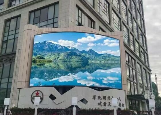 الشاشة الإعلانية ذات الإضاءة العالية Full Color Outdoor fixed install P10 P8 P6 P5 LED Billboard
