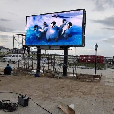 960X960mm لوحة عرض إعلانات LED في الهواء الطلق P6 سطوع عالي 6500nit ومعدل تحديث 3840Hz