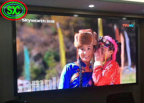 1200cd/m2 الوضوح P4 LED عرض جدار الفيديو SMD2121 معدل تحديث عالي 3840hz عرض داخلي ملون كامل