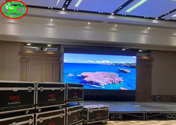 سعر جيد ارتفاع معدل تحديث مرحلة الخلفية الوحدة المغناطيسية الكبيرة P2 شاشة عرض LED جدار فيديو الانترنت