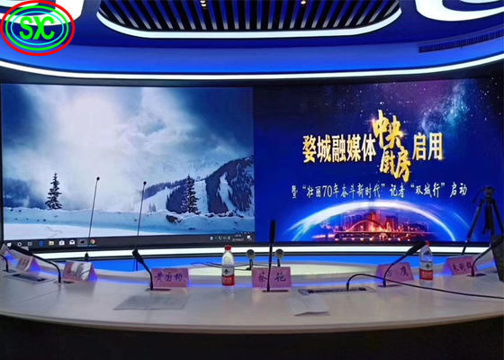 سعر جيد شاشة LED داخلية متينة من طراز P4 Nova Star، شاشة LED داخلية بتقنية SMD ملونة بالكامل، شاشة LED فيديو مثبتة في الهواء الطلق الانترنت