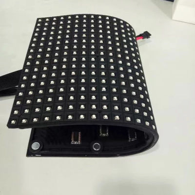 سعر جيد وحدة عرض LED داخلية مرنة لوحة كاملة الألوان P4 SMD2121 ضمان لمدة سنتين الانترنت