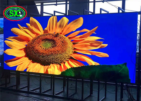سعر جيد شاشة LED خارجية ملونة عالية الدقة SMD P4 LED لردهة الفندق / غرفة المؤتمرات الانترنت