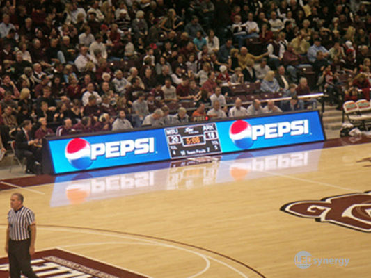 كرة السلة P10 6000nits ملعب محيط شاشة LED 900W / متر مربع