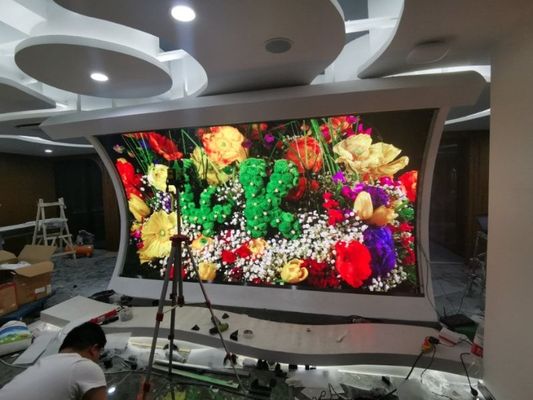 سعر جيد P2.5 الألومنيوم مجلس الوزراء المرحلة شاشات LED ملونة كاملة فيديو LED عالي الوضوح ， خزانة 640x640mm ， السطوع 1200cd الانترنت
