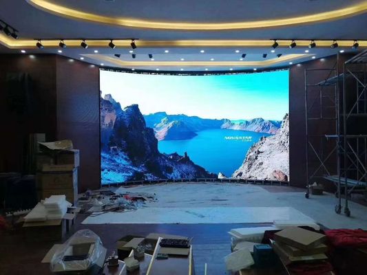 سعر جيد شاشة عرض LED ملونة كاملة داخلية للإعلان عالية الوضوح خزانة 512 × 512 مم ، سطوع 1500 ، نظام نوفا الانترنت
