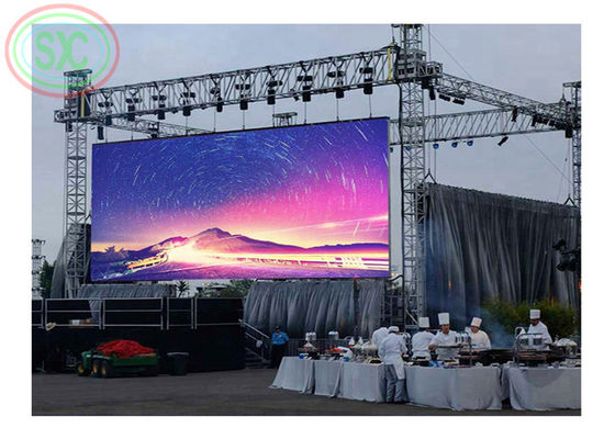 سعر جيد P3.91 / P4.81 شاشة LED الخارجية للتأجير بالألوان الكاملة 500 × 1000 مم الانترنت
