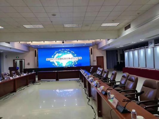 سعر جيد غرفة الاجتماعات P4 تأجير شاشة LED داخلية من الألومنيوم المصبوب للإعلان عن شاشة LED للحفل الموسيقي ، كشك دي جي الانترنت