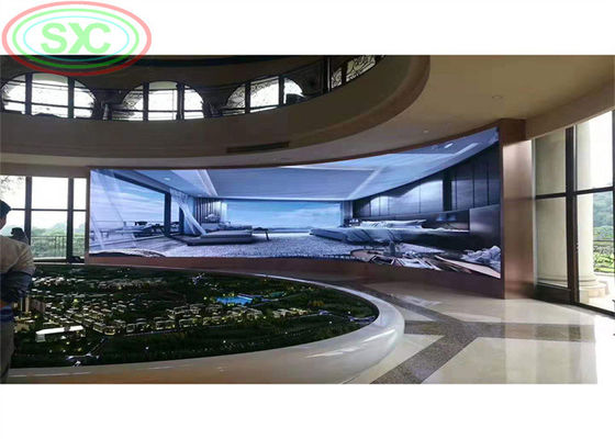 سعر جيد شاشة LED داخلية SMD P 2 ، P 2.5 ، P 3 للمعارض والحفلات الموسيقية والعروض المسرحية الانترنت