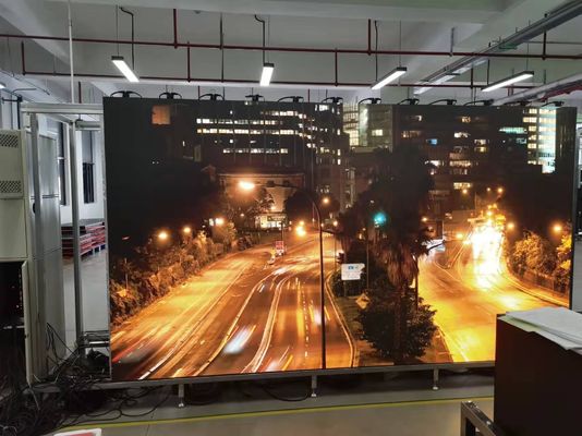سعر جيد P2 ملونة كاملة داخلية ملونة كاملة تأجير الهيكل تأجير شاشات LED الانترنت