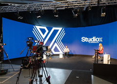 شاشة LED مرنة